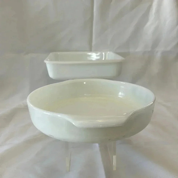 2 - Glasbake 1970s Casserole Dishes Green Daisy Milk Glass MCM Kitchen - Picture 6 of 9